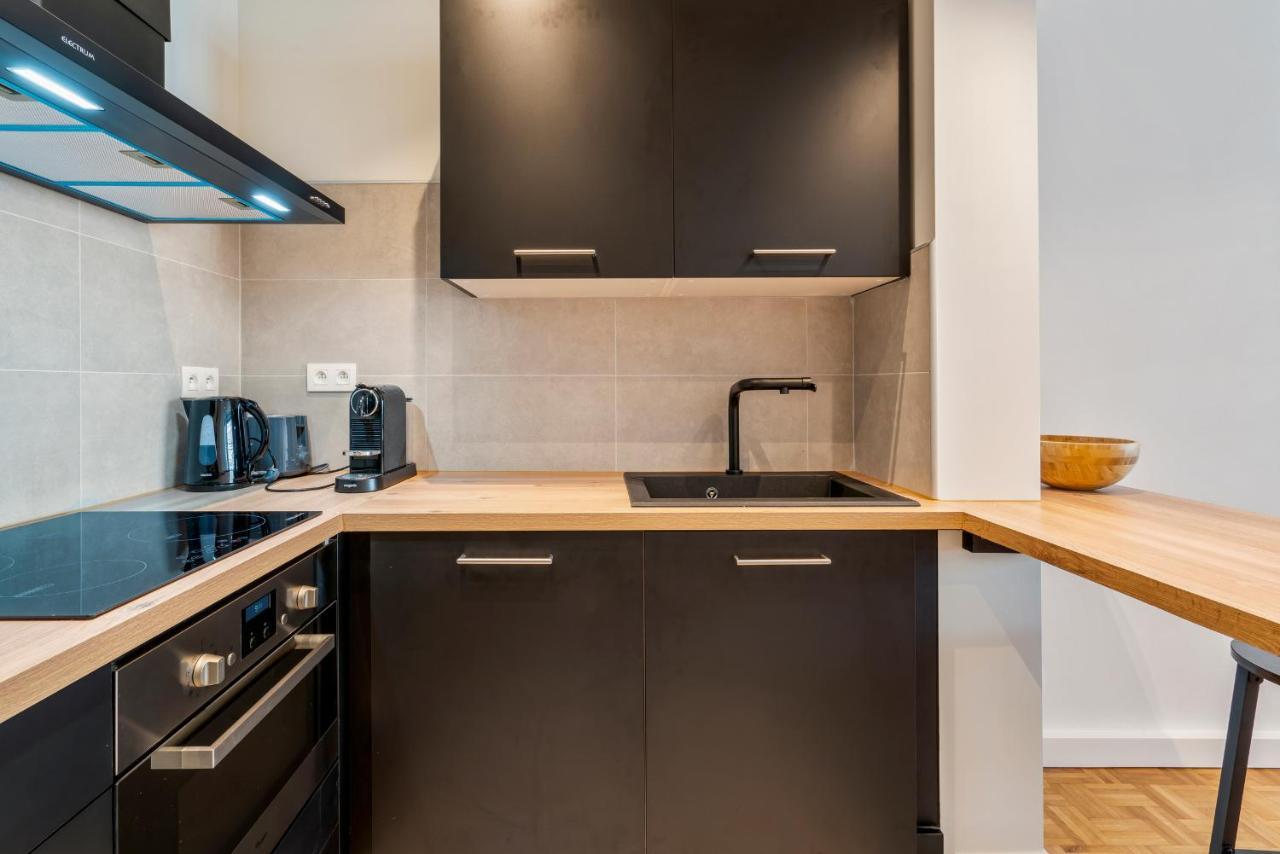 Fantastically Located Modern Apartment With Garage Available 오스텐드 외부 사진