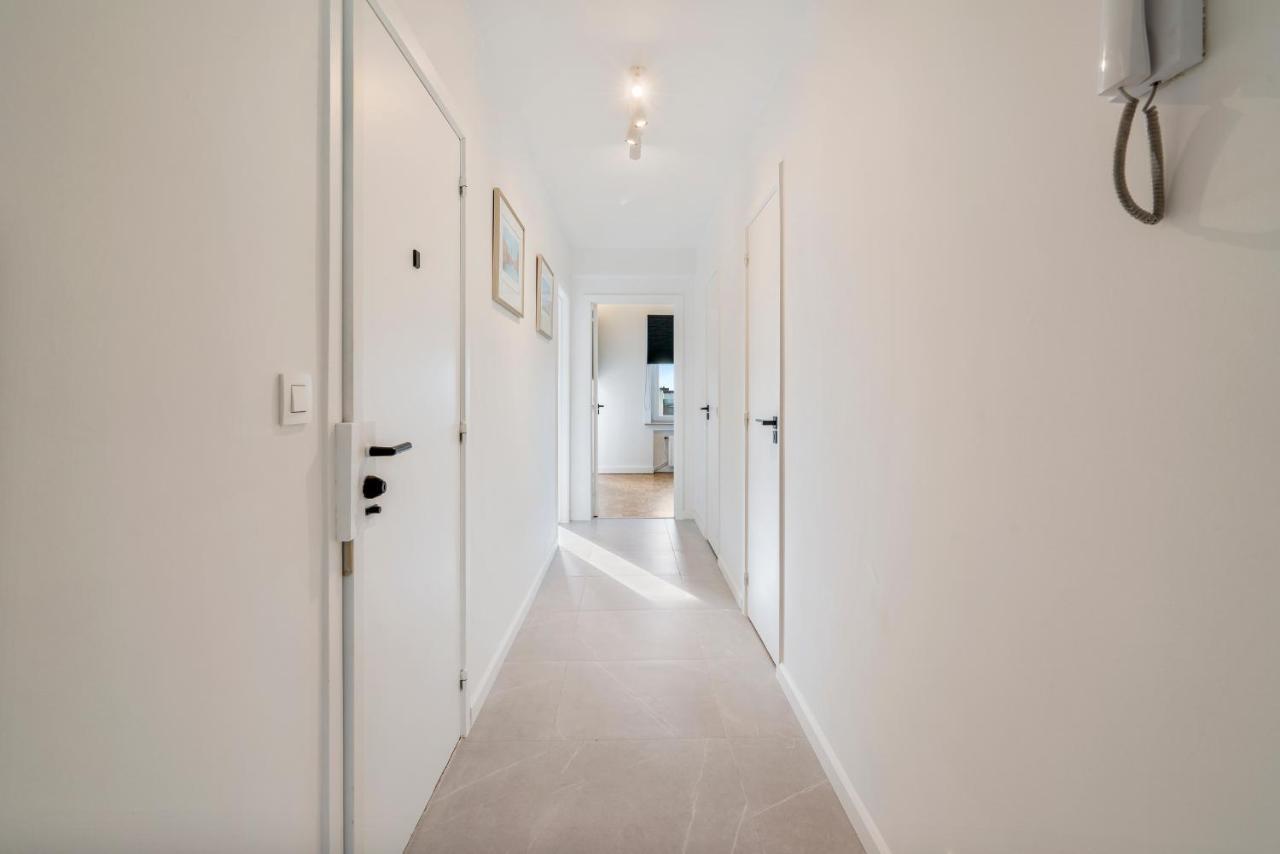 Fantastically Located Modern Apartment With Garage Available 오스텐드 외부 사진
